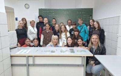 Učenici predmetne nastave posjetili mikrobiološki laboratorij